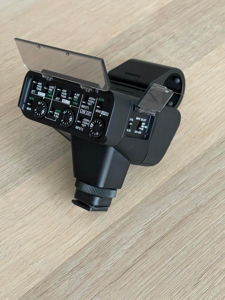 Sony K3M xlr adapter digitaal alpha cameras, Ophalen of Verzenden, Zo goed als nieuw, Sony, Geen optische zoom