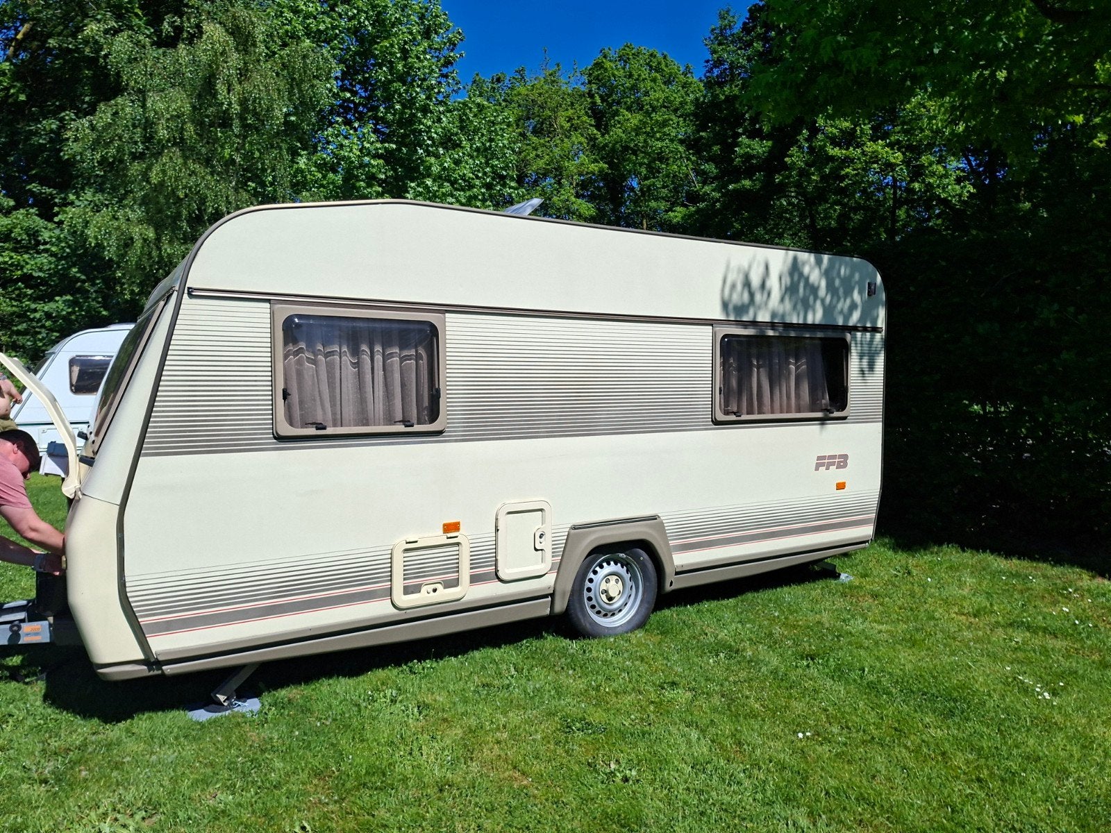 Tabbert FFB Sportiv 460 - Compacte caravan met voortent, Overige merken, Omvormbare zithoek, Treinzit, 750 - 1000 kg
