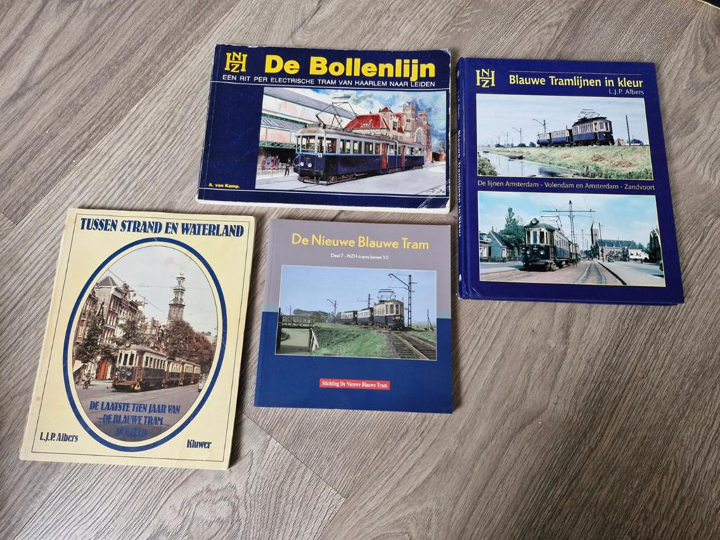 NZH Tram boeken, Ophalen of Verzenden, Gebruikt, Tram, Boek of Tijdschrift