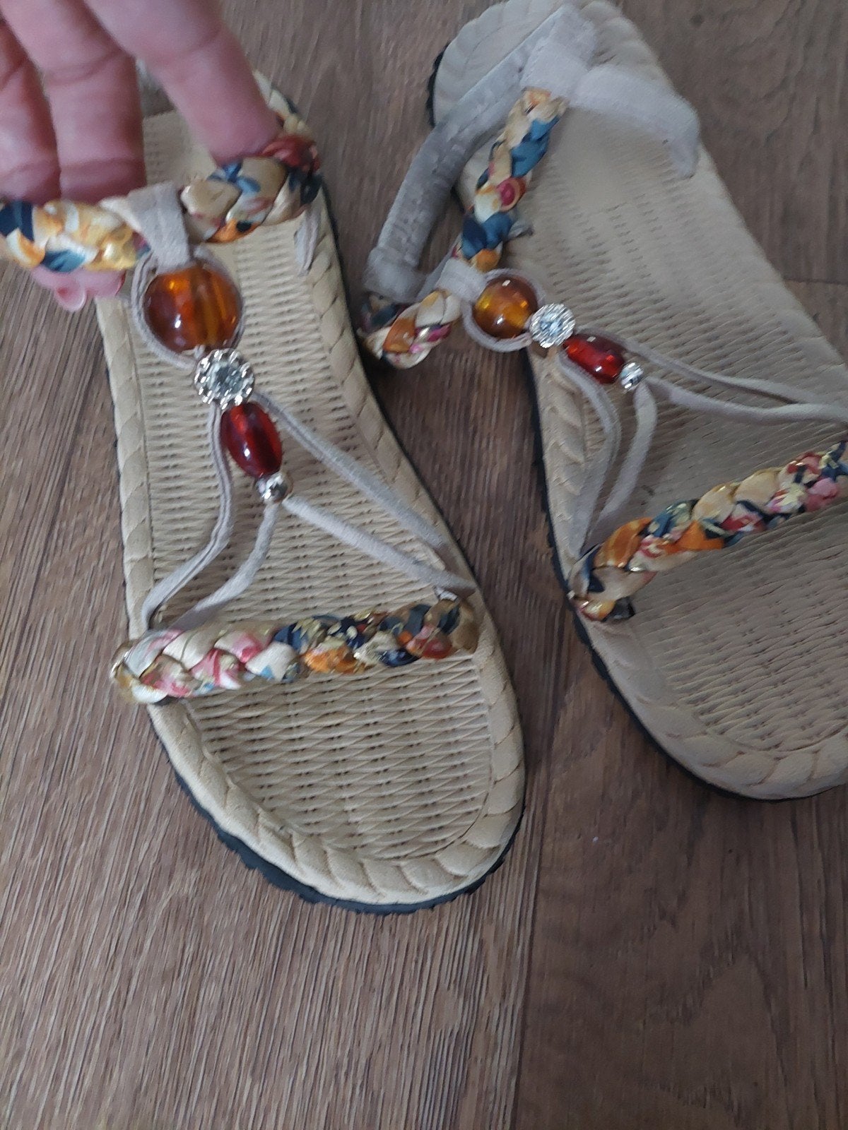 Zomerse sandalen met kralen en gevlochten bandjes 41, Ophalen, Overige kleuren, Sandalen of Muiltjes, Zo goed als nieuw