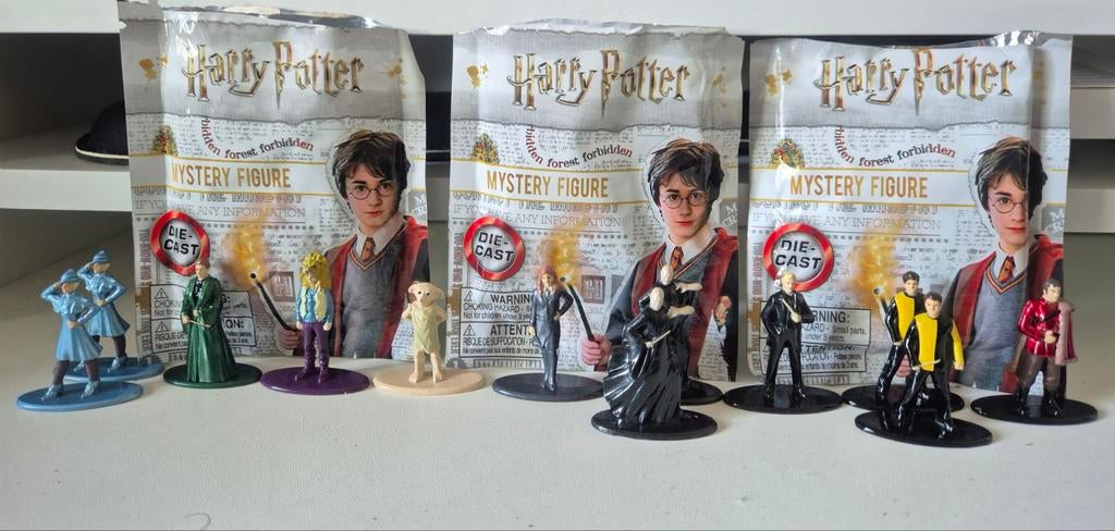 Harry Potter figuren verrassingszakjes, Verzamelen, Harry Potter, Ophalen of Verzenden, Zo goed als nieuw, Actiefiguurtje