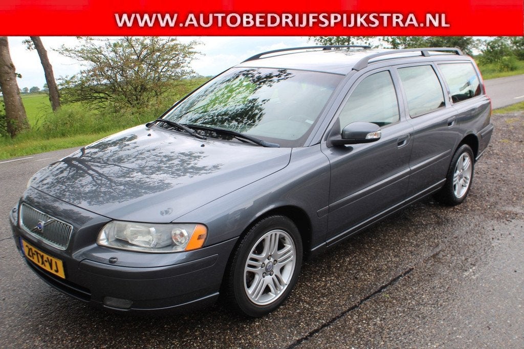 Volvo V70 2.4 Edition Classic // DEALER ONDERHOUDEN //, Auto's, Voorwielaandrijving, Zwart, 1470 kg, Euro 4