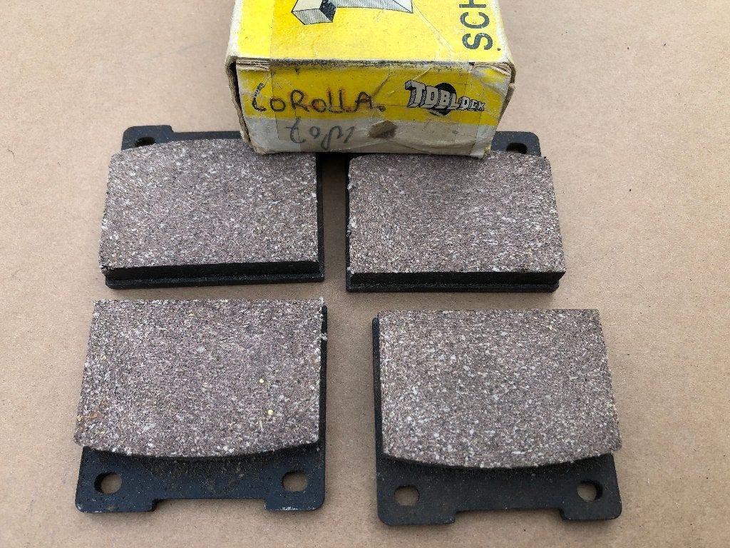 Toyota Corolla, remblokken
