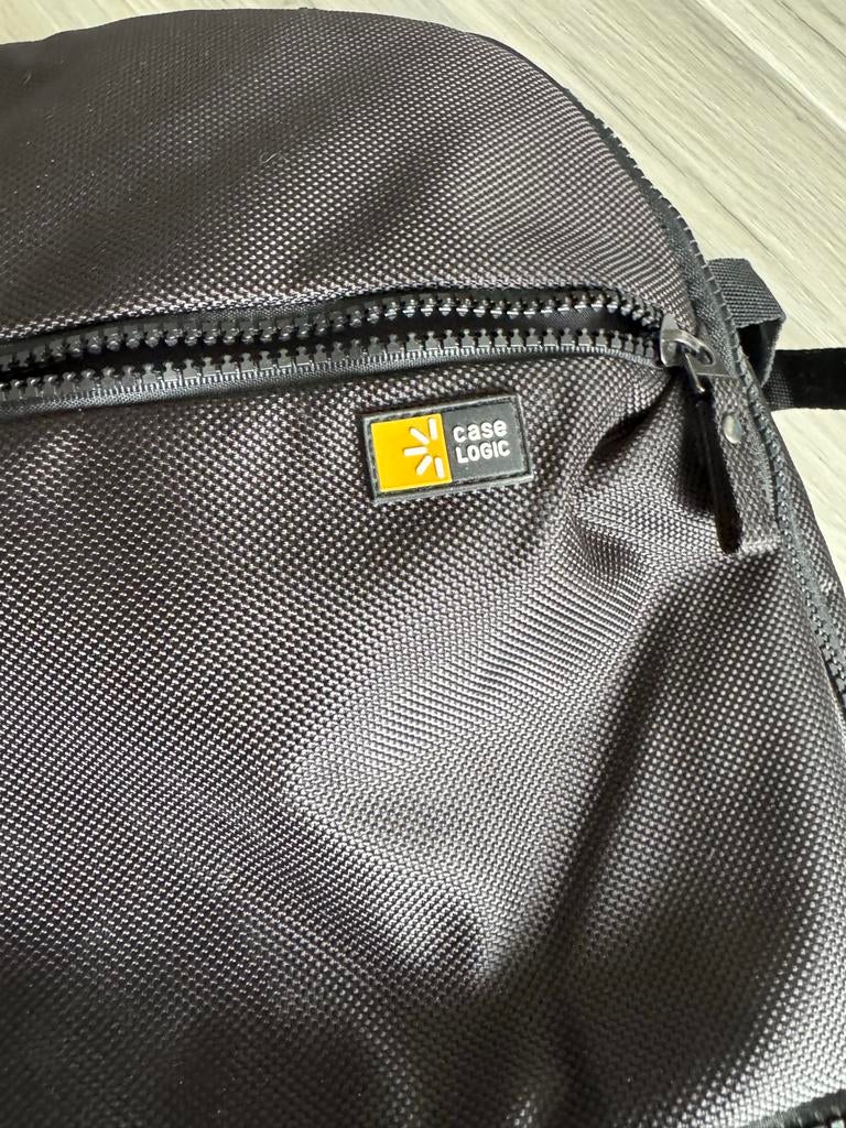 Case Logic rugzak zwart, Ophalen, Gebruikt, 25 tot 40 cm, Overige merken