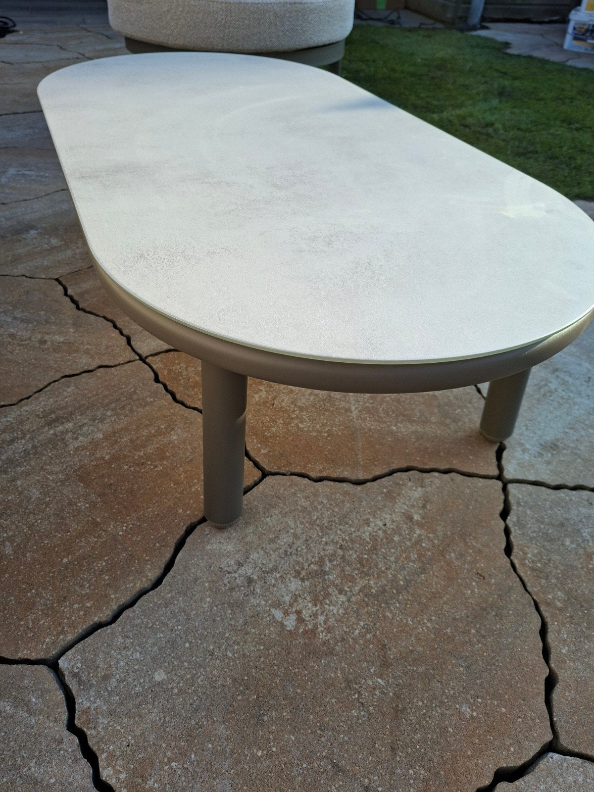 Ovale salontafel met moderne uitstraling, Tuin en Terras, Ophalen, Nieuw, Ovaal