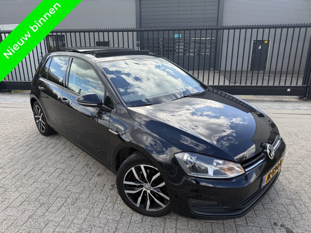 Volkswagen Golf 1.6 TDI CUP Automaat Clima Parkeersensor Pan, Automaat, Gebruikt, Euro 6, 4 cilinders