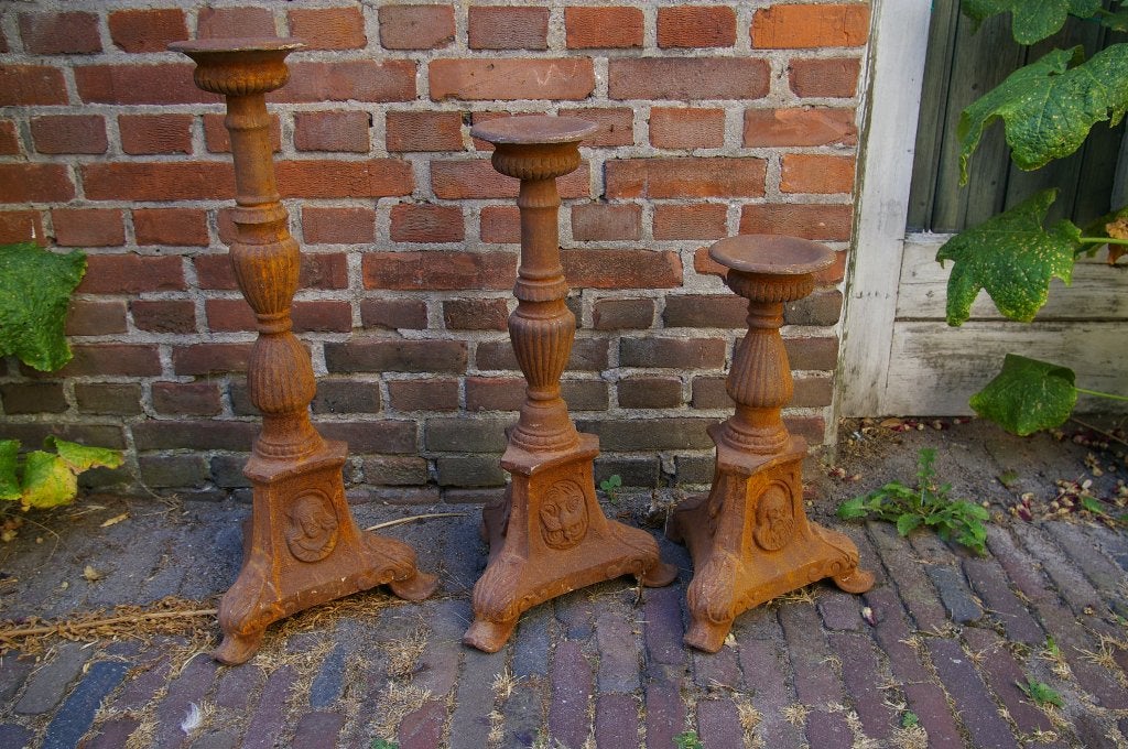 Set van 3 roestige gietijzeren kandelaars, Huis en Inrichting, Ophalen, Gebruikt, Bruin, Overige merken