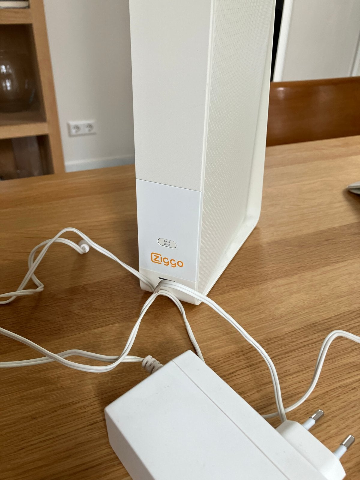 Gratis: Ziggo Connectbox Router met modem, Computers en Software, Ophalen of Verzenden, Gebruikt, Router met modem