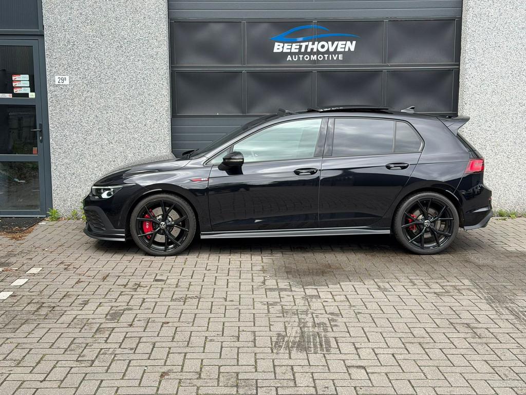 Volkswagen GOLF 2.0 TSI GTI Clubsport Matrix/H&K/HuD/Pano, Euro 6, 4 cilinders, 1984 cc, Zwart