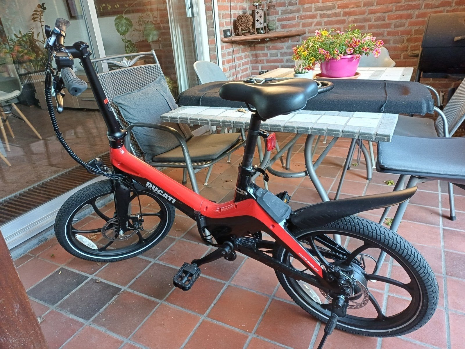 Ducati elektrische vouwfiets, Overige merken, Ophalen of Verzenden, Zo goed als nieuw, Minder dan 47 cm
