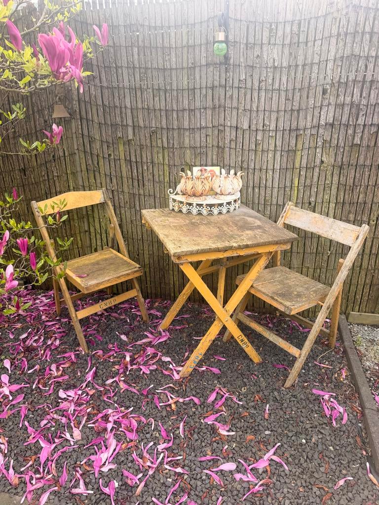 Decoratief oud tafeltje, leuk voor sier en planten, Tuin en Terras, Ophalen, Gebruikt, Vierkant, Hout