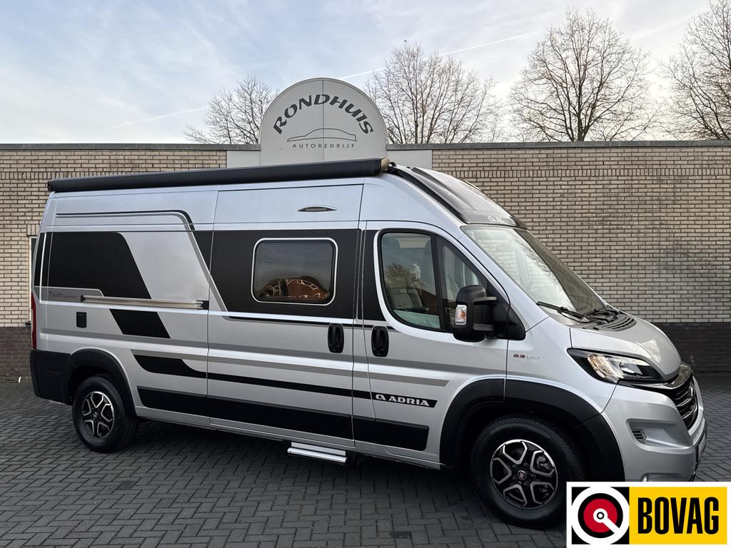 Adria Twin 600 SPB Supreme 160 pk AUTOMAAT 9-Traps Euro6 Fia, Automaat, Buscamper of Camperbus, Ringverwarming, Verwarmde buitenspiegels