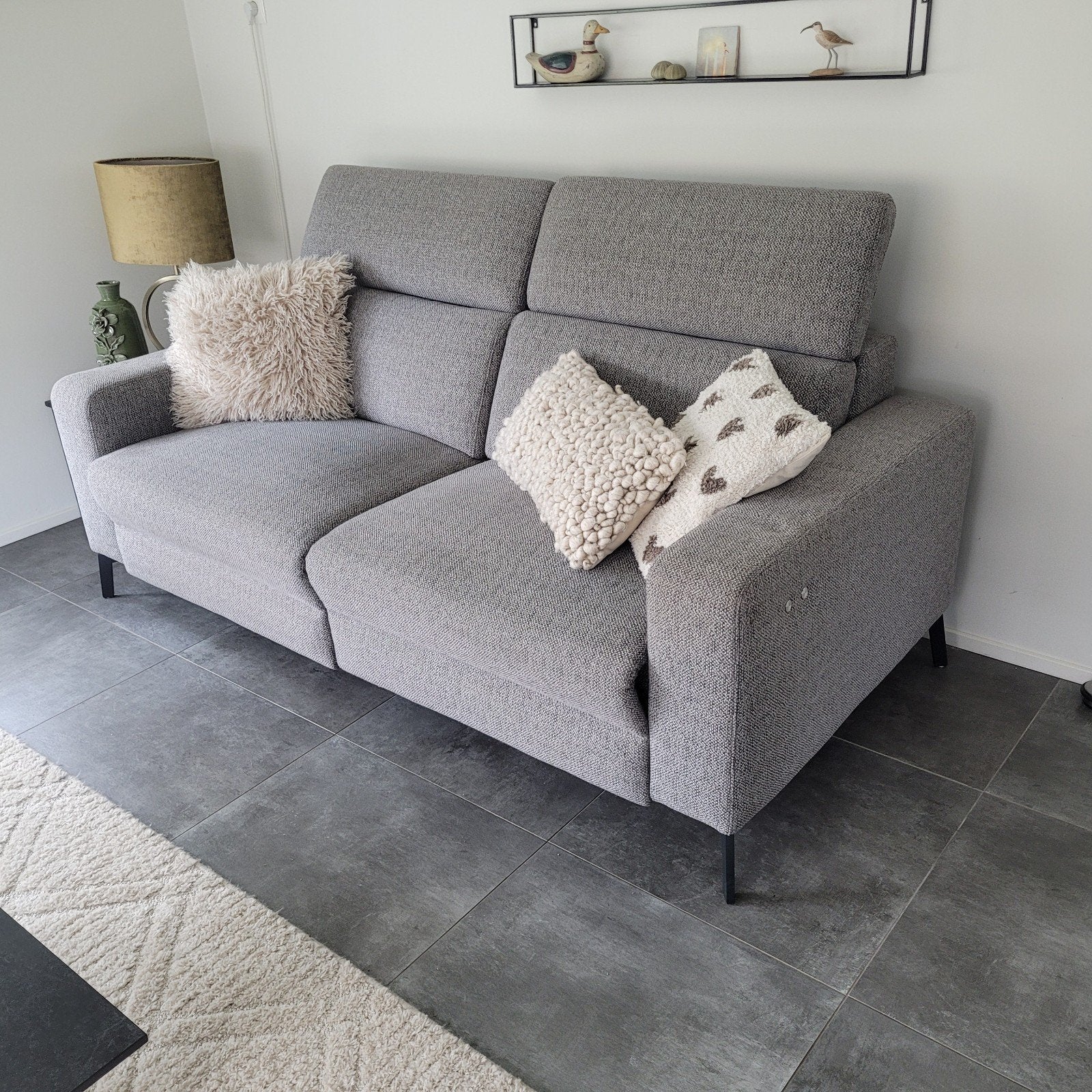 in goede staat verkerende 2-zitsbank met relaxfunctie, Ophalen, Modern met relaxfunctie, Tweepersoons, 75 tot 100 cm