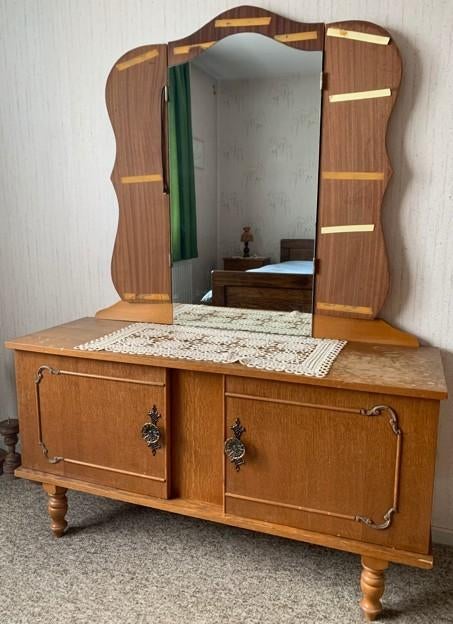 Oude slaapkamer met seniorenbed, Ophalen, Gebruikt, Eenpersoons, Klassiek