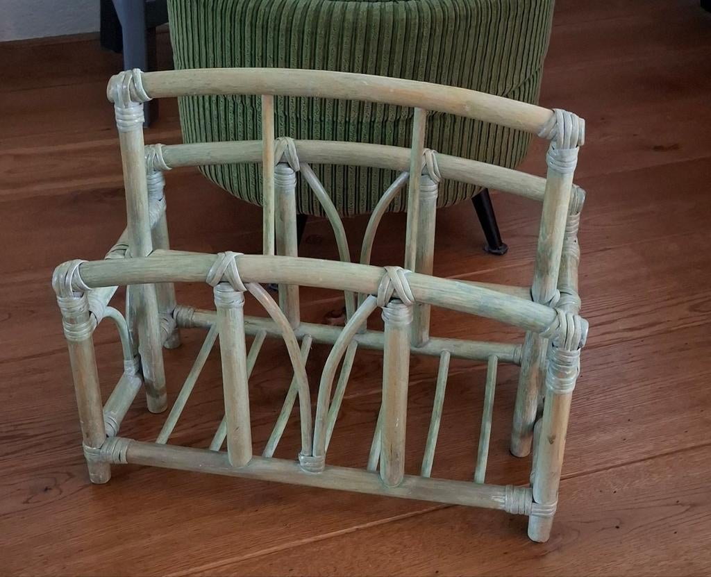Retro krantenbak of lektuurmand jaren 70, Ophalen of Verzenden, Zo goed als nieuw