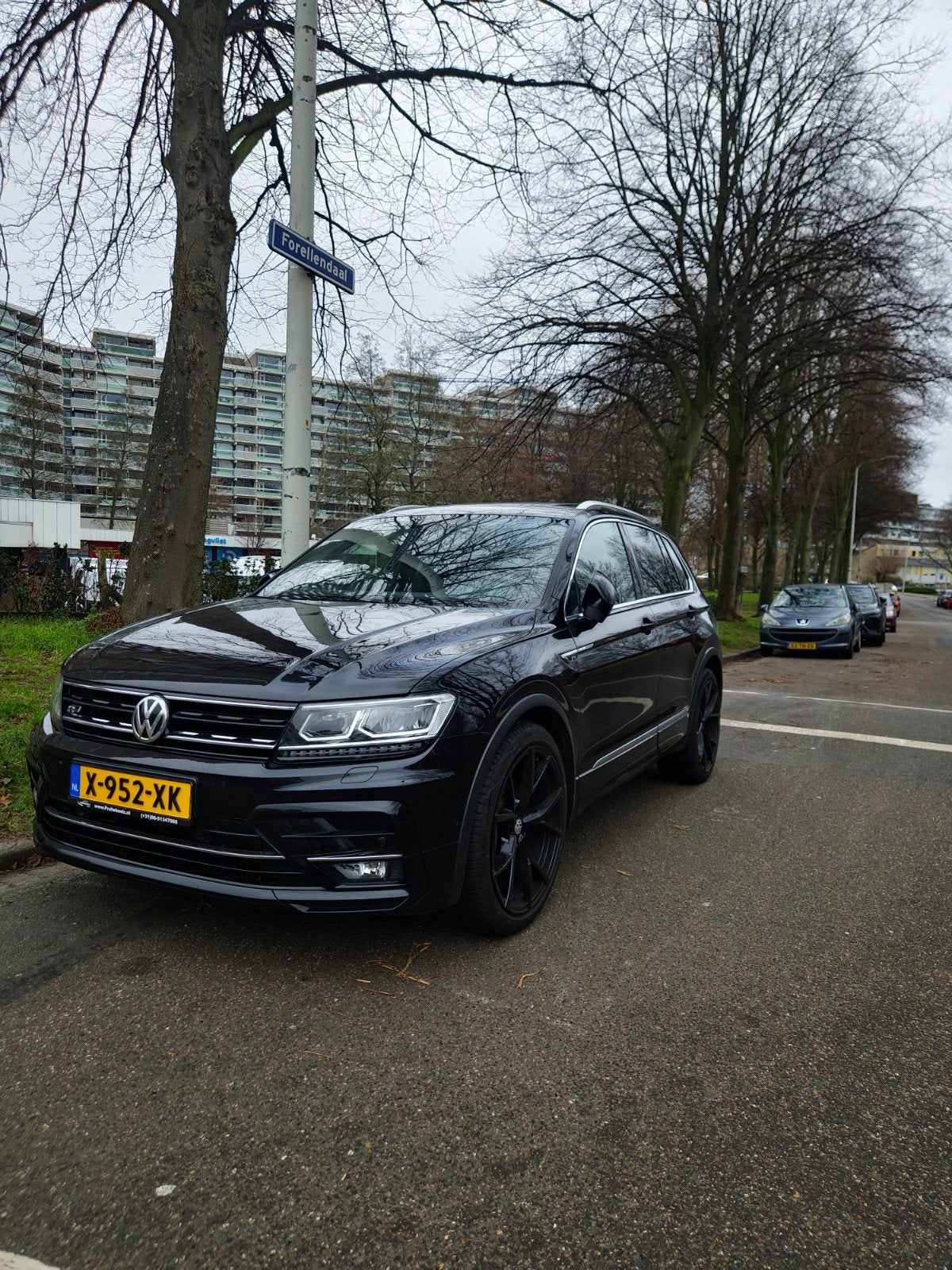 Volkswagen Tiguan 2.0 TSI 190pk 4Motion R-Line DSG, Auto's, Volkswagen, Particulier, Tiguan, 4x4, ABS, Achteruitrijcamera, Adaptieve lichten