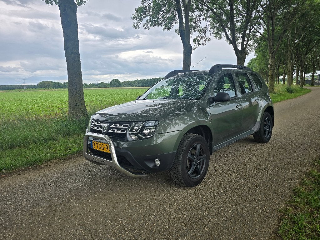 Dacia Duster 1.2 TCE , Nieuwe APK., Voorwielaandrijving, Zwart, 4 cilinders, Duster
