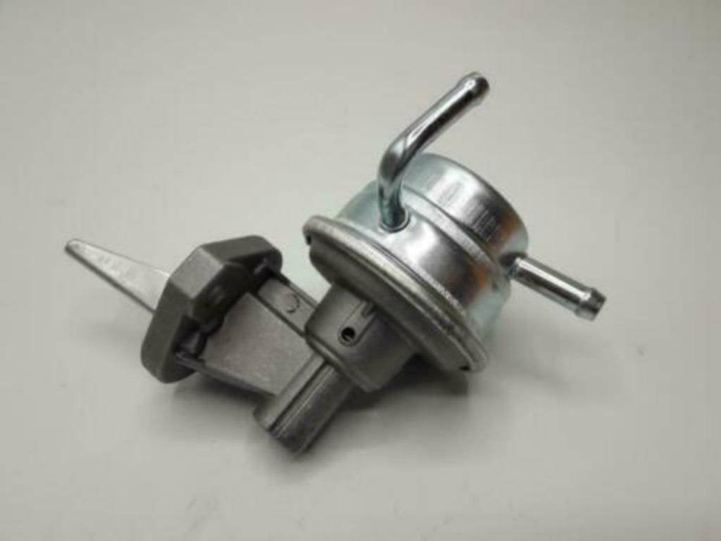 Benzinepomp Audi 80 en 100 Mechanisch Brandstofpomp, Ophalen of Verzenden, De Rie Automaterialen, Info@derieautomaterialen.nl