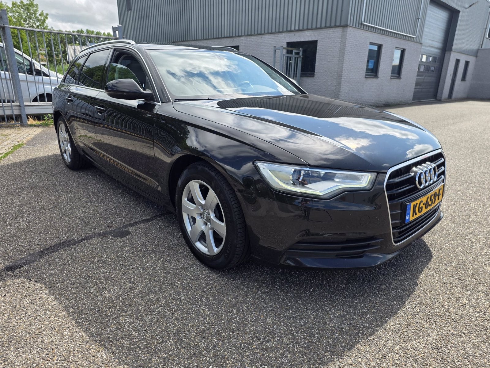 Audi A6 3.0 TDI 150KW Avant Sport Edition AUT 2014, Euro 5, 1800 kg, 197 €/maand, Bruin