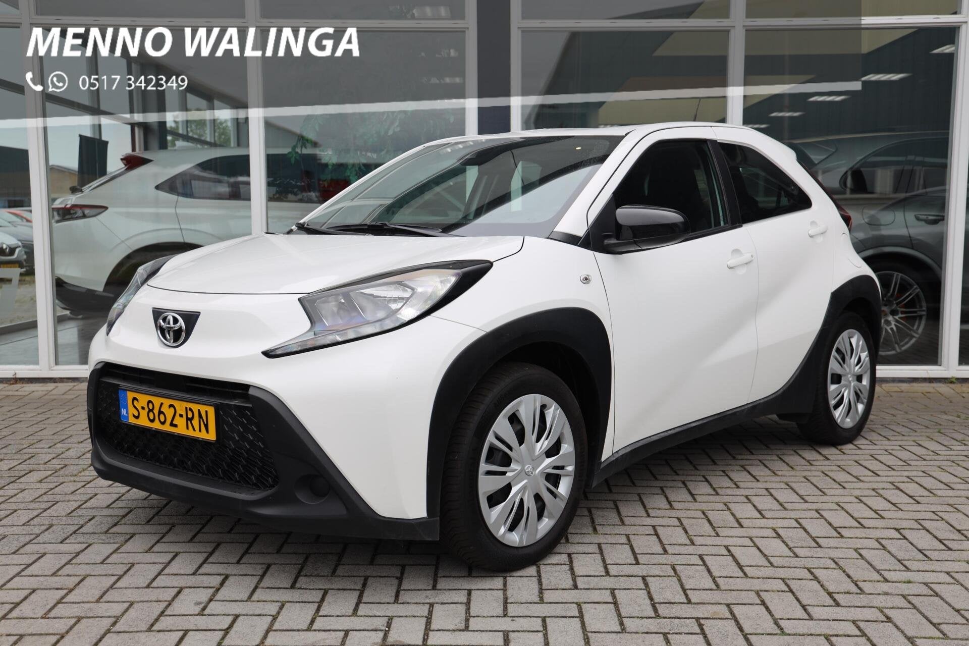 Toyota Aygo X 1.0 VVT-i MT Play|Camera|ACC|Airco|, Stof, Gebruikt, 920 kg, 4 stoelen