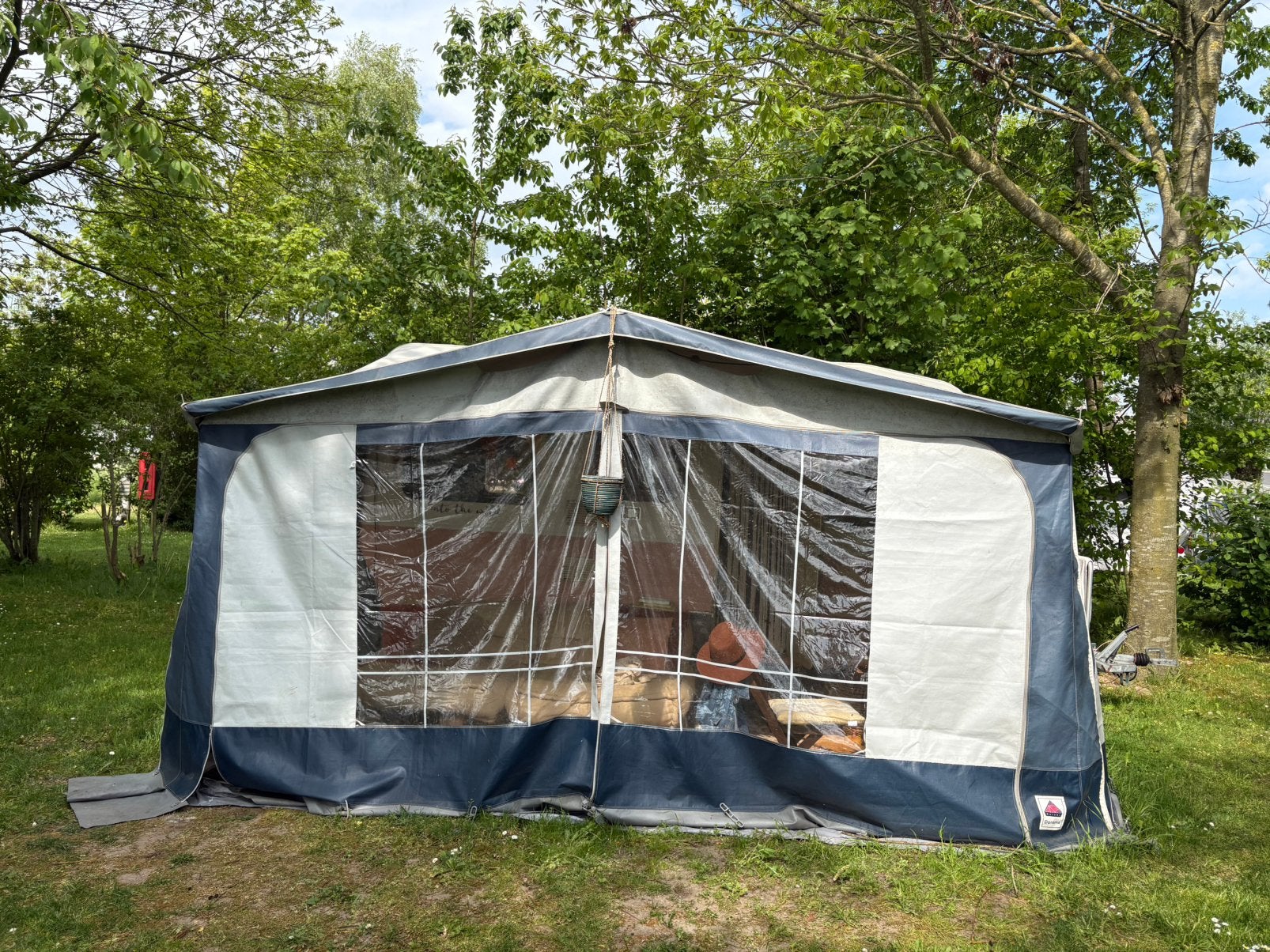 Dorema voortent incl stokken, gebruikt, Ophalen, Gebruikt