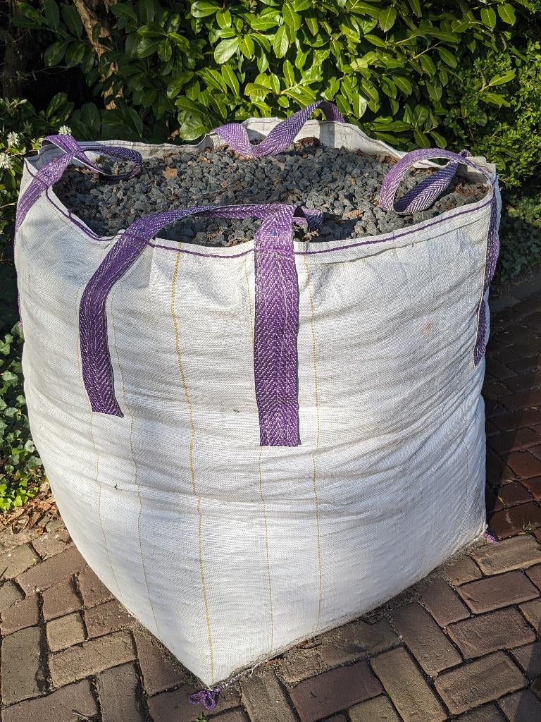 Nieuw Basalt edelsplit  16/32 grote bigbag 1M3., Ophalen, Nieuw, Antraciet, Split