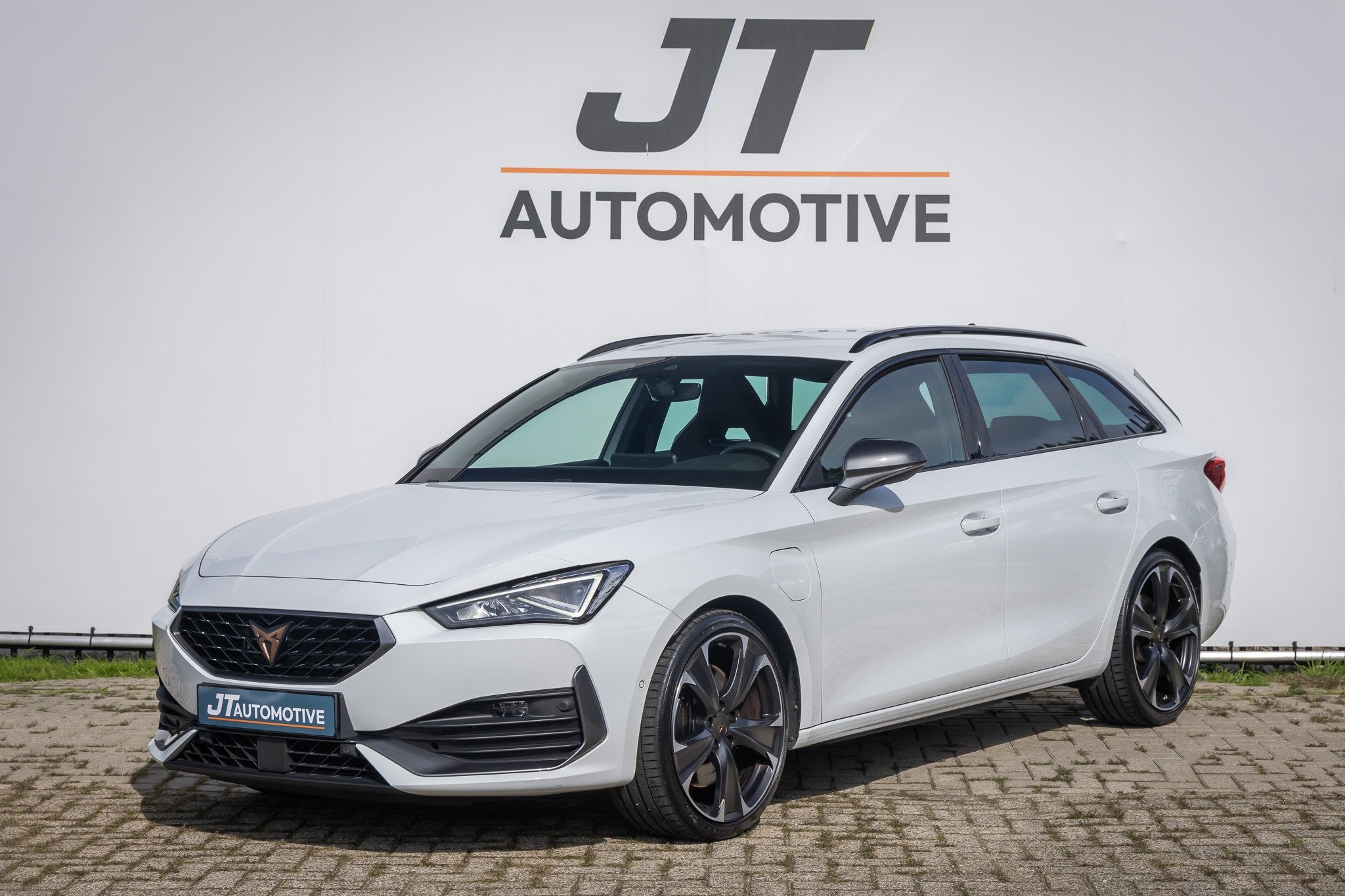 CUPRA LEON 1.4 e-Hyb 245pk VZ plug in hyb Trekhaak | Stoelve, Auto's, Gebruikt, Euro 6, 4 cilinders, Leon