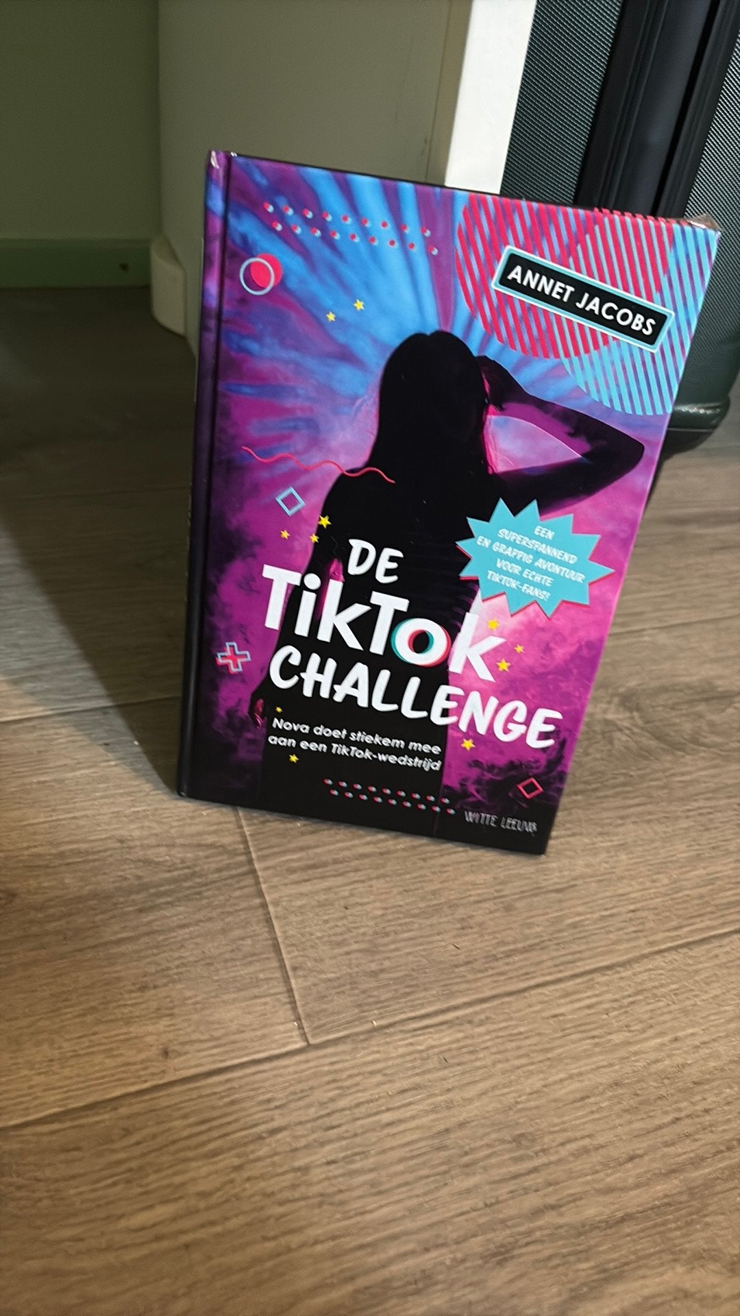 De TikTok challenge, Boeken, Ophalen of Verzenden, Zo goed als nieuw