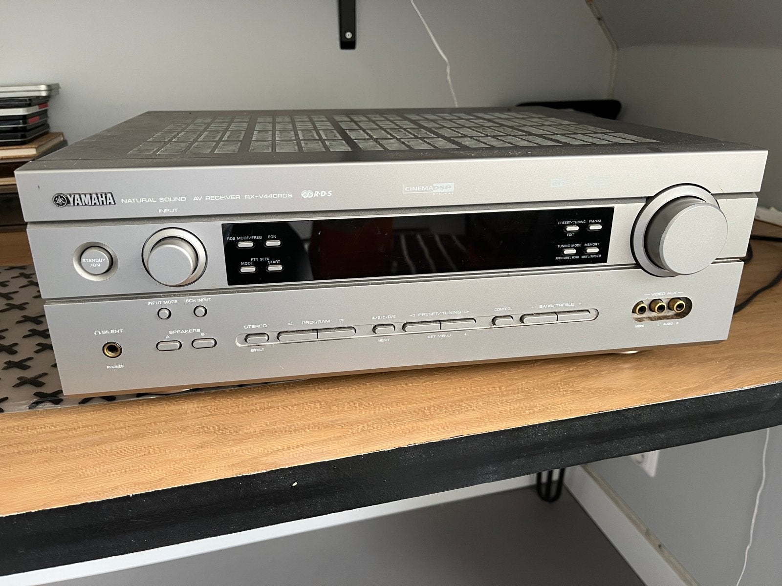 Yamaha RX-V440RDS Receiver met Logitech Bluetooth, Ophalen, Gebruikt, Yamaha, 120 watt of meer