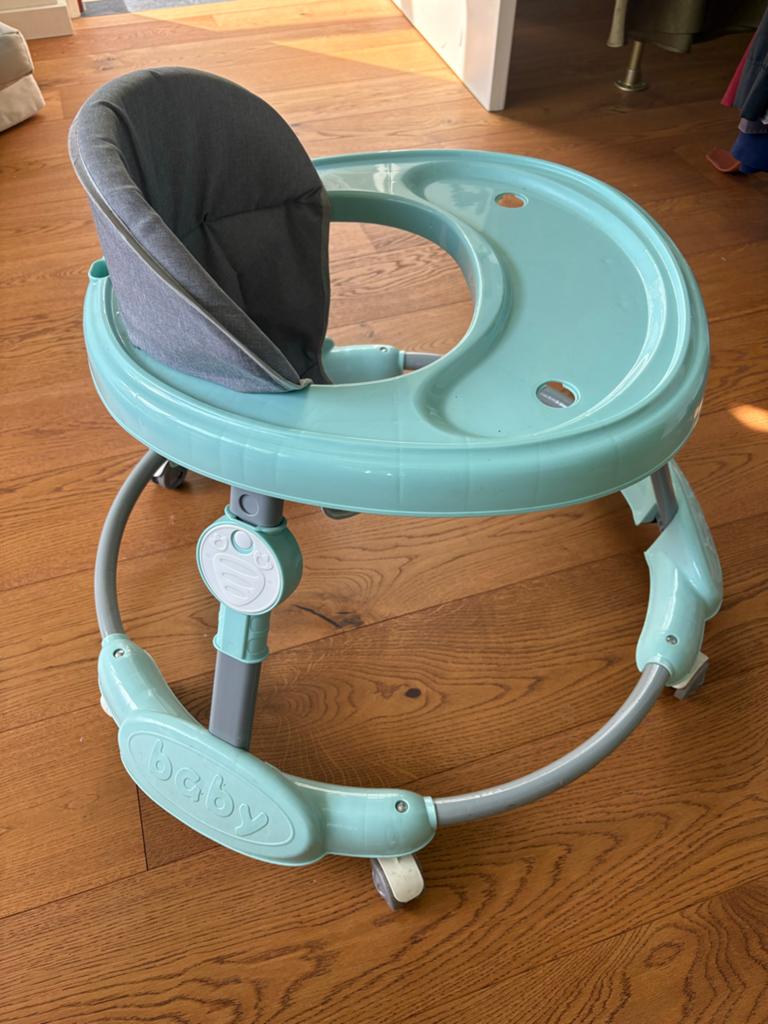 Gratis - Babywalker met speelblad - Zo goed als nieuw, Ophalen, Zo goed als nieuw