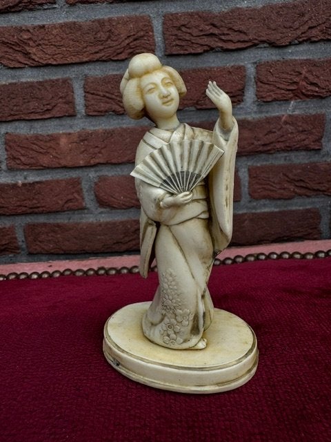 Japans antiek beeldje, celluloid!, 13 cm, Handgemaakt, Japan, Beeld