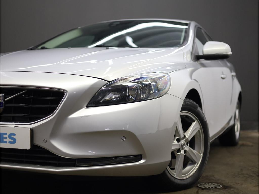 Volvo V40 2.0 D2 | Navigatie | Automaat | (bj 2017), Stof, 4 cilinders, 1353 kg, Bedrijf