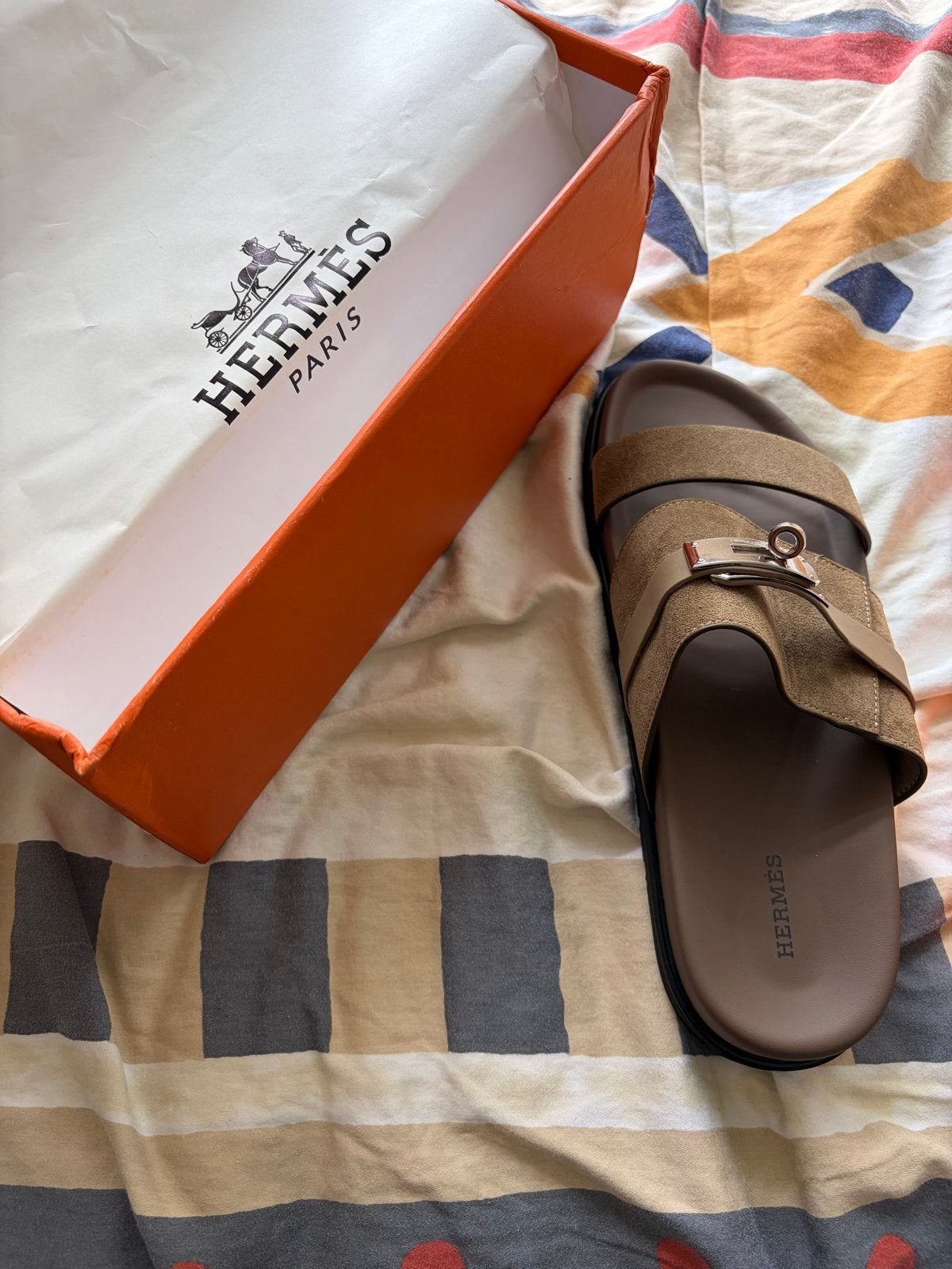 Hermes Chypre slipper Sandalen nieuw, Kleding | Dames, Schoenen, Slippers, Beige, Nieuw, Ophalen of Verzenden