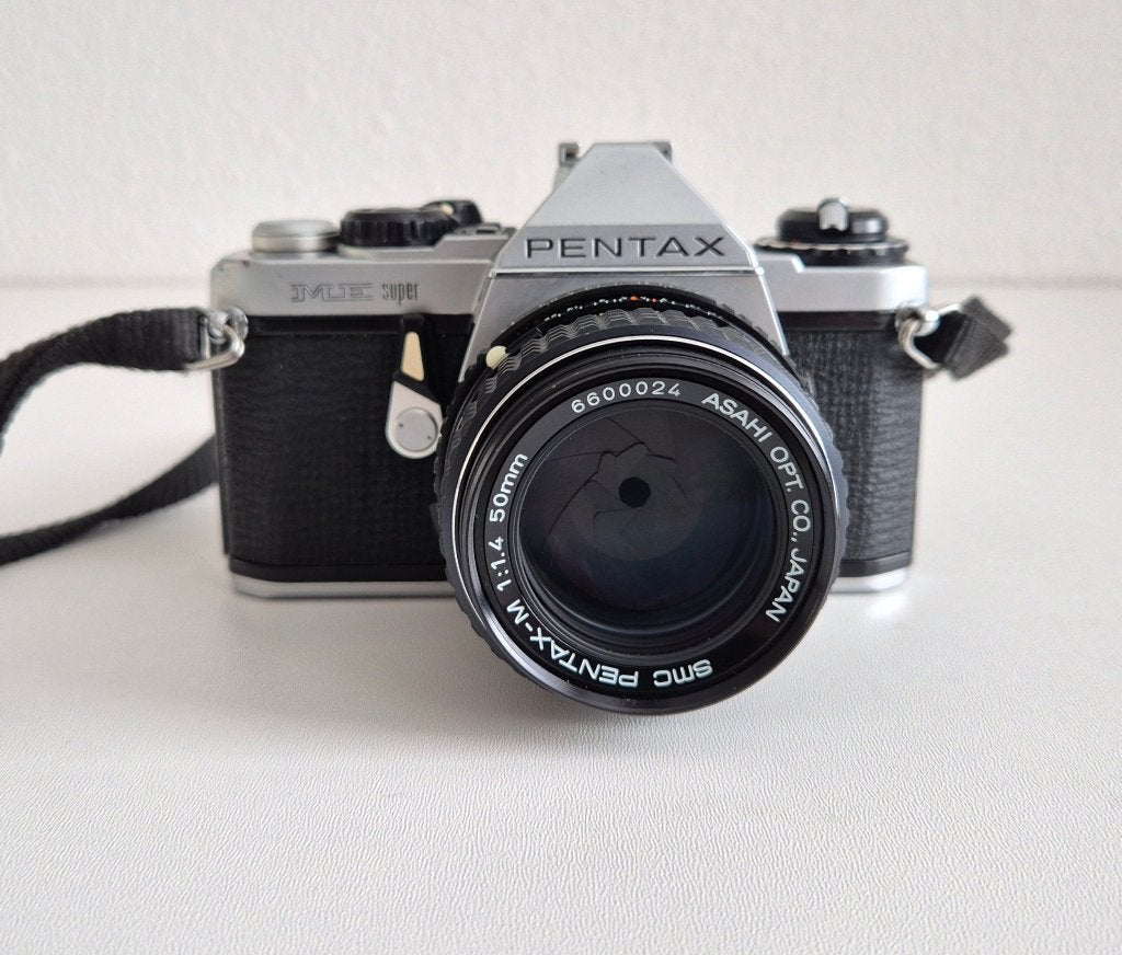 Pentax ME Super 35mm Analoge SLR Film Camera 50mm Lens, Ophalen of Verzenden, Gebruikt, Spiegelreflex, Pentax