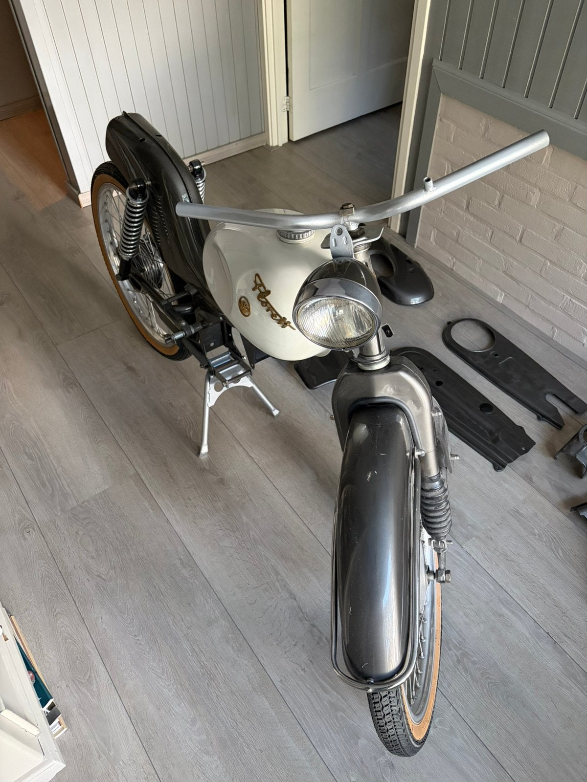 Kreidler eitank mooie basis voor restauratie, Ophalen, Gebruikt