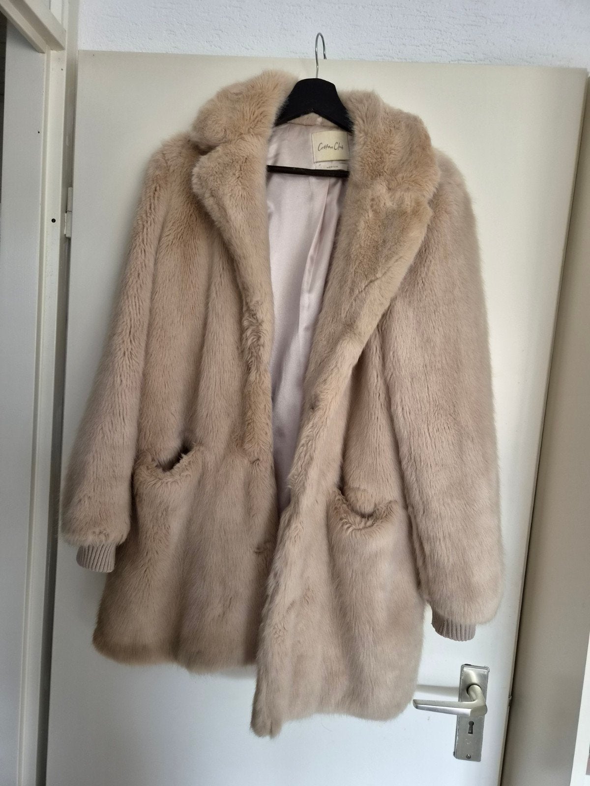 Cotton Club Faux Fur Jas Maat M - Beige, Kleding | Dames, Beige, Zo goed als nieuw, Cotton Club, Ophalen