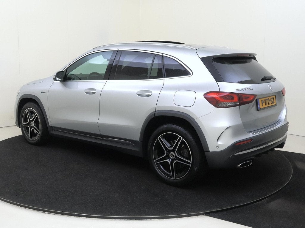 Mercedes-Benz GLA-klasse 250 e Business Solution AMG Limited, Auto's, 16 kWh, Leder en Stof, Bedrijf, SUV of Terreinwagen