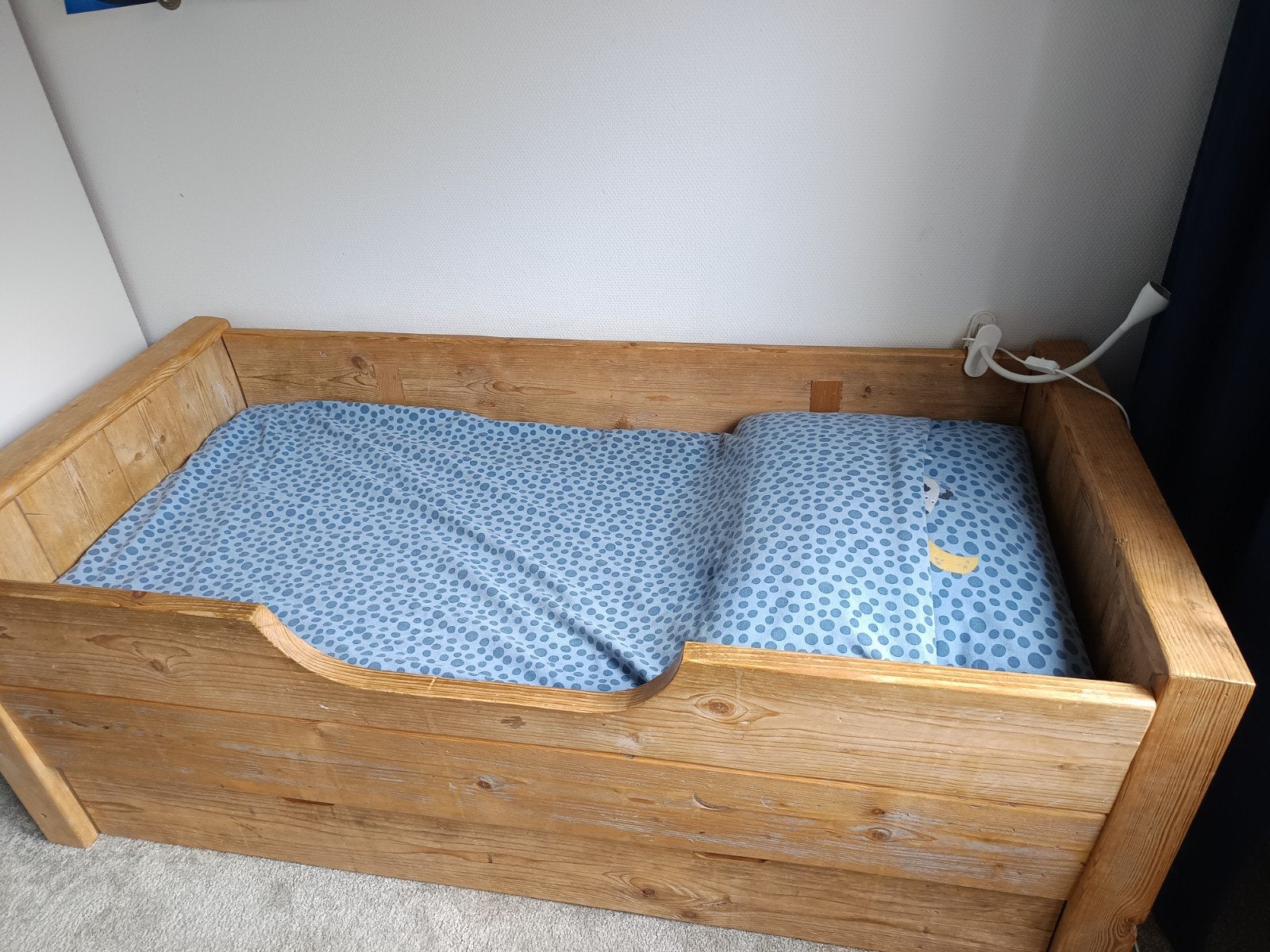 Peuterbed steigerhout, Ophalen, Overige