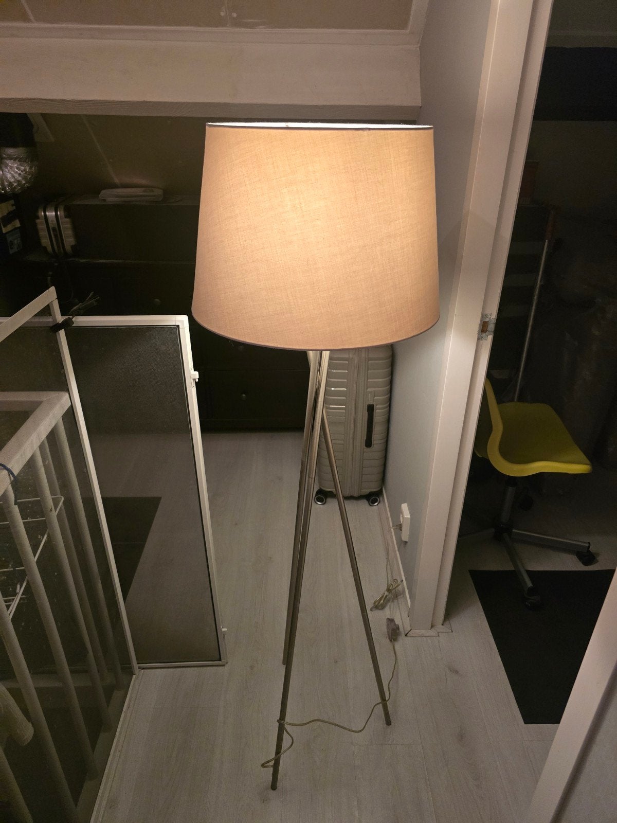 Staande lamp met stoffen kap., Ophalen, Gebruikt, Metaal, E27 (groot)