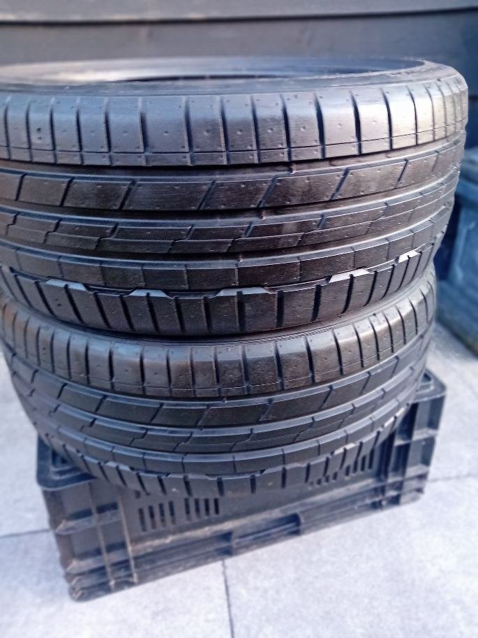 2 NIEUWE HANKOOK 205/40R18 ZOMERBANDEN, Ophalen, 18 inch, Nieuw, 205 mm