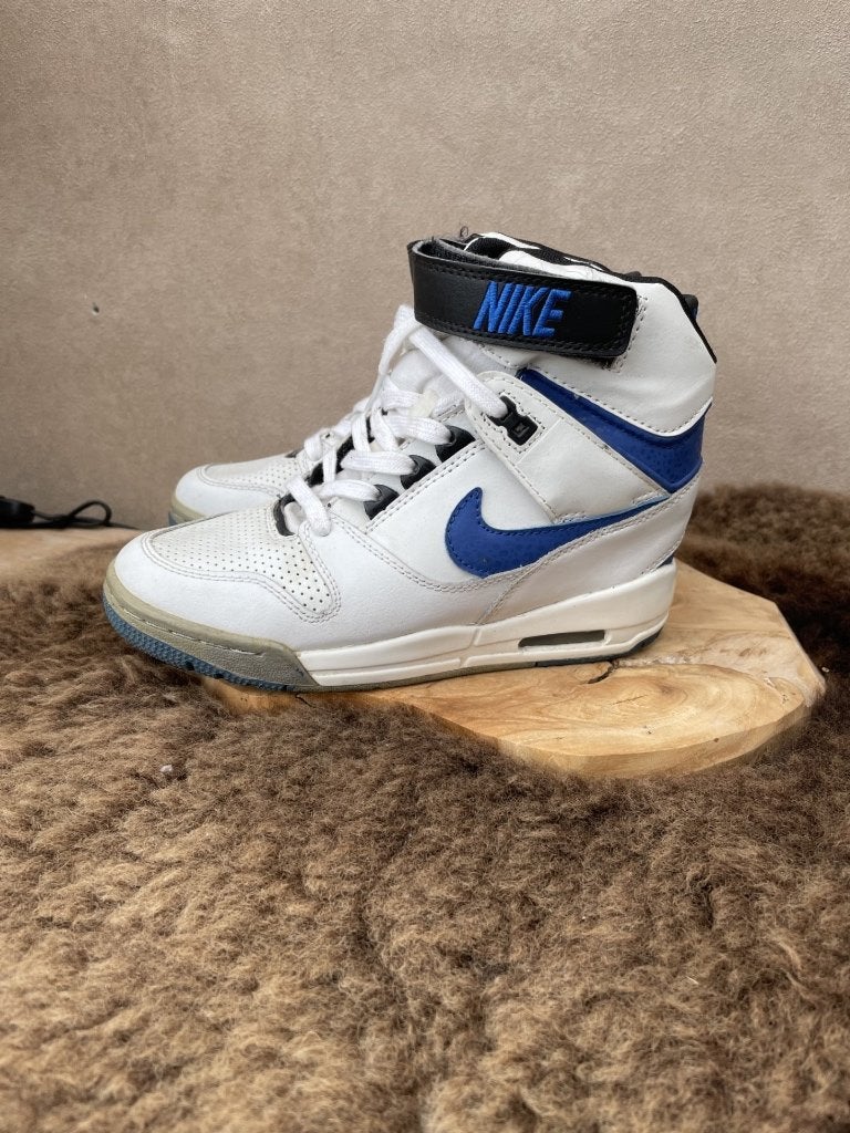 Nike Air Revolution Sky High - Unieke kleuruitgave, Kleding | Dames, Schoenen, Verzenden, Wit, Nike, Sneakers of Gympen
