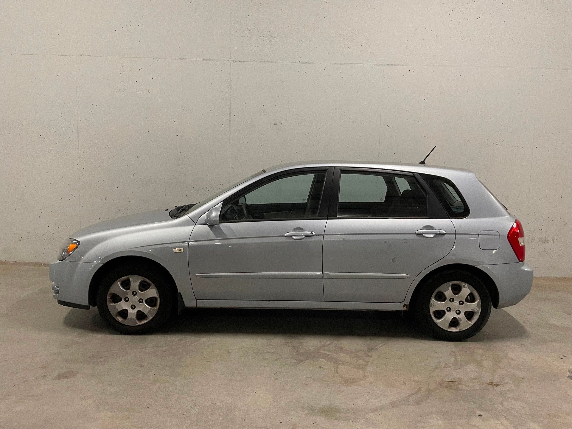 Kia Cerato 1.6-16V LX 5drs Airco, Auto's, Kia, Gebruikt, 1599 cc, 4 cilinders, Blauw