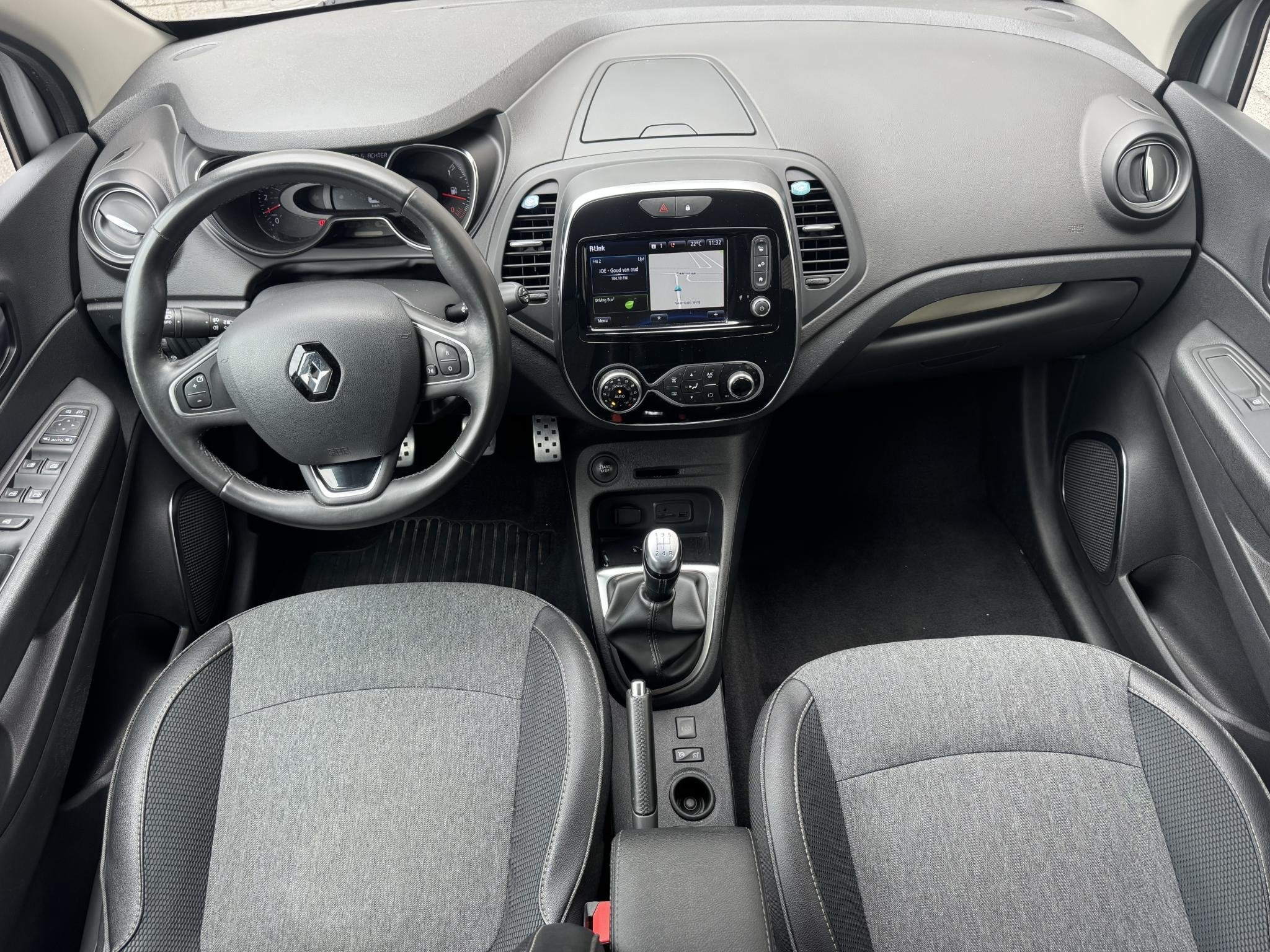 Renault Captur 0.9 TCe Intens | Trekhaak | Achteruitrijcamer, 898 cc, Gebruikt, Met garantie (alle), Handgeschakeld
