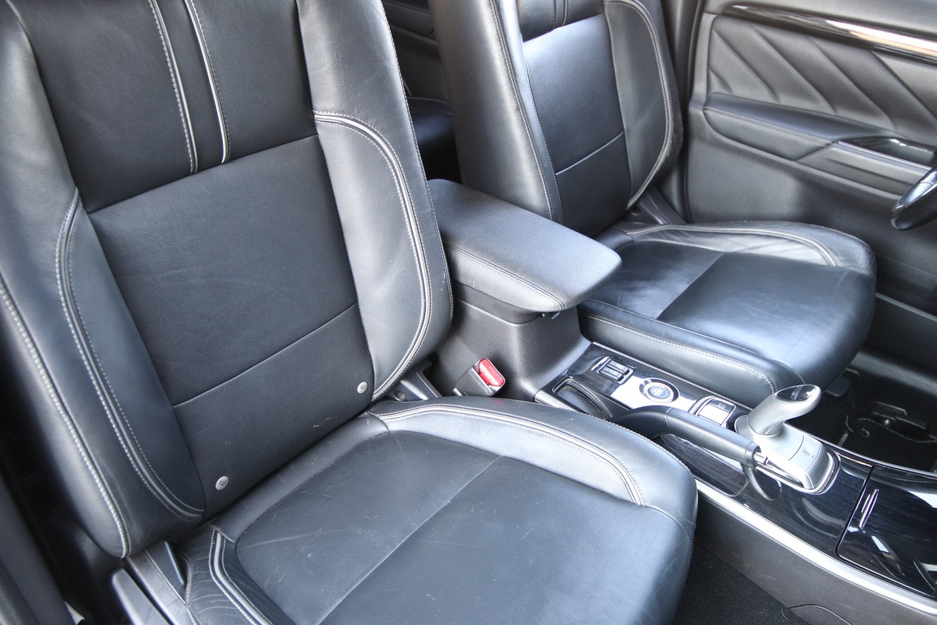 Mitsubishi Outlander 2.0 PHEV Instyle 360 Camera, Trekhaak,, Auto's, 4 cilinders, 1820 kg, Bedrijf, Vierwielaandrijving