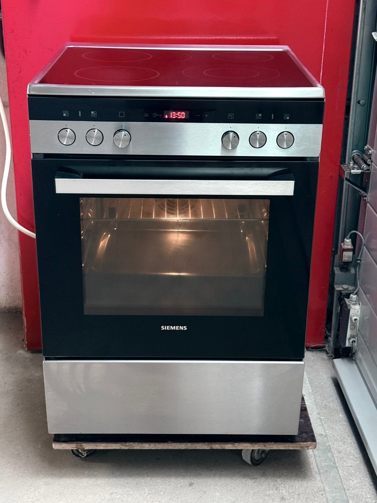 Keramisch Fornuis Siemens, Witgoed en Apparatuur, Fornuizen, Keramisch, 4 kookzones, Zo goed als nieuw, 85 tot 90 cm