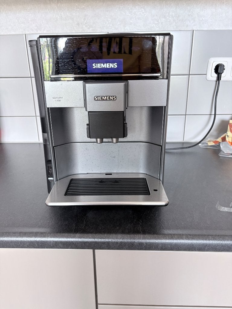 Siemens EQ.6 Plus S100 TE651209RW, Witgoed en Apparatuur, Koffiezetapparaten, Ophalen, Gebruikt, 10 kopjes of meer, Koffiemachine