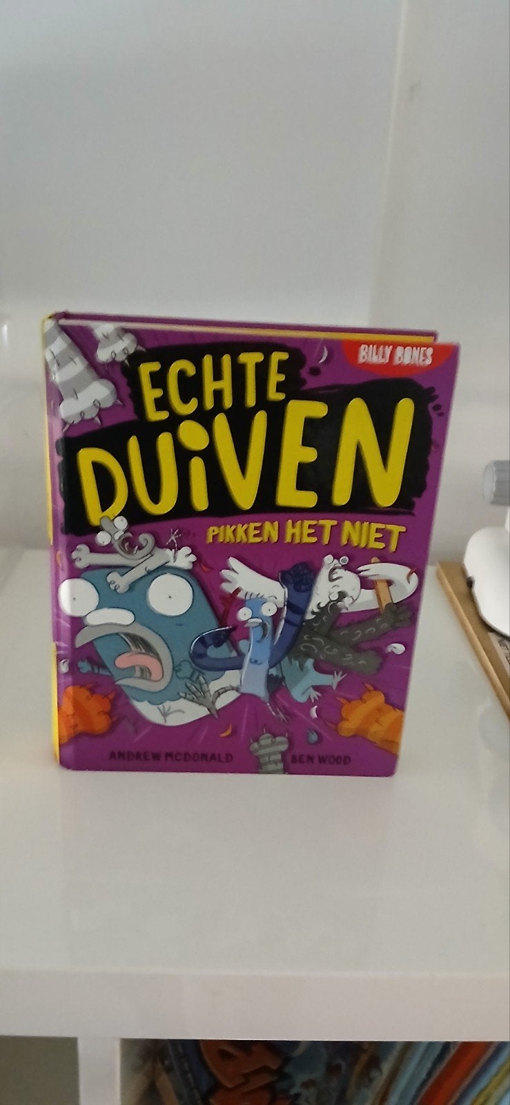 De Echte Duiven Pikken Het Niet - Billy Bones (Deel 5), Ophalen, Zo goed als nieuw, Fictie, Andrew McDonald
