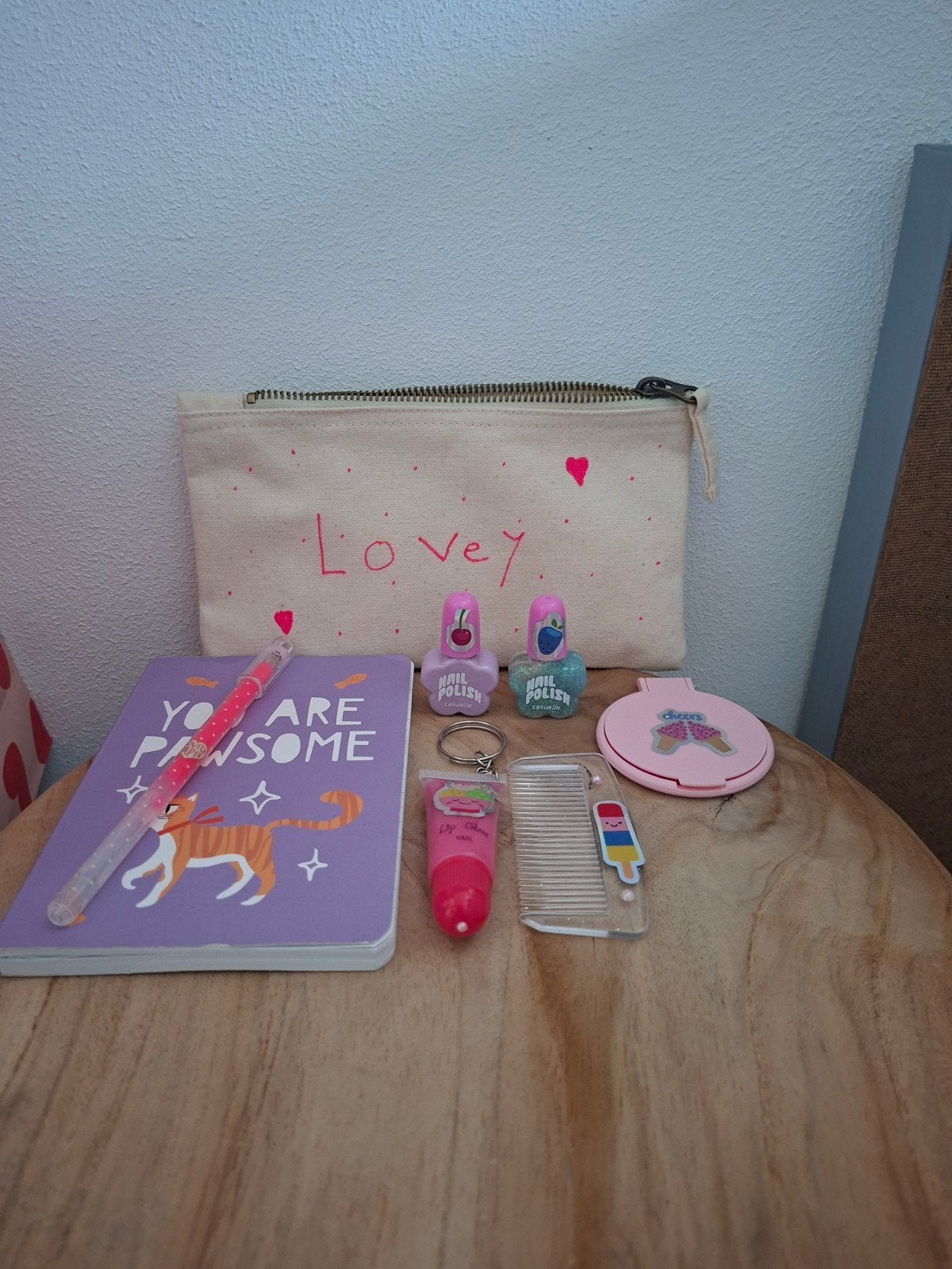 Leuke etui met make-up en accessoires, Gebruikt, Softcase, Ophalen of Verzenden, Met spiegeltje(s)