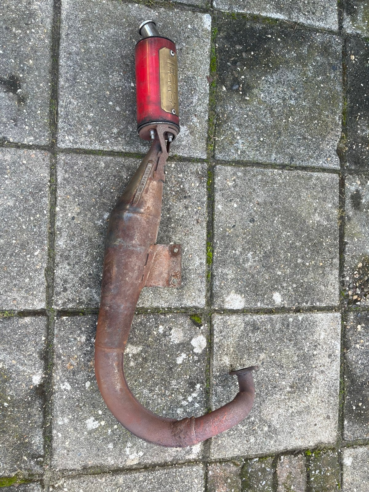 Zeldzame tecno uitlaat, Ophalen of Verzenden, Zo goed als nieuw