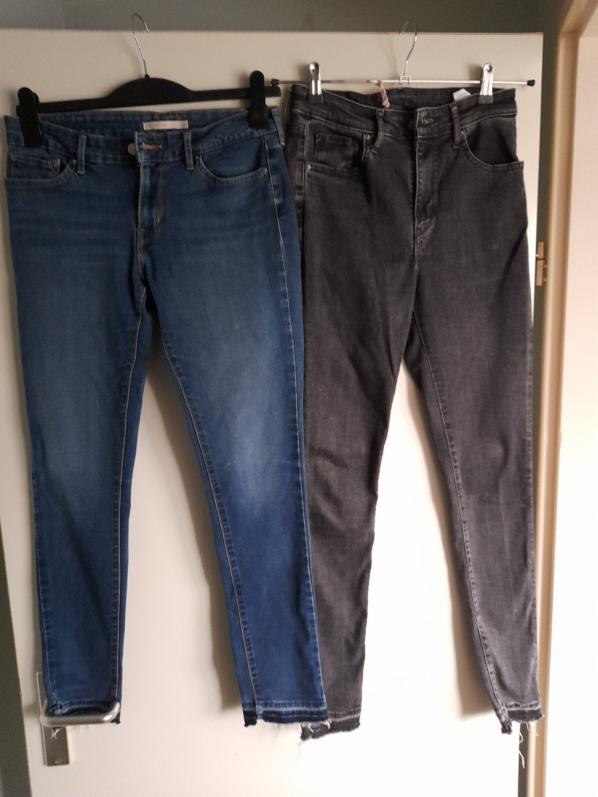 dames levi.s jeans mt 29 2 stuks, Blauw, Ophalen of Verzenden, W28 - W29 (confectie 36), Levi.s